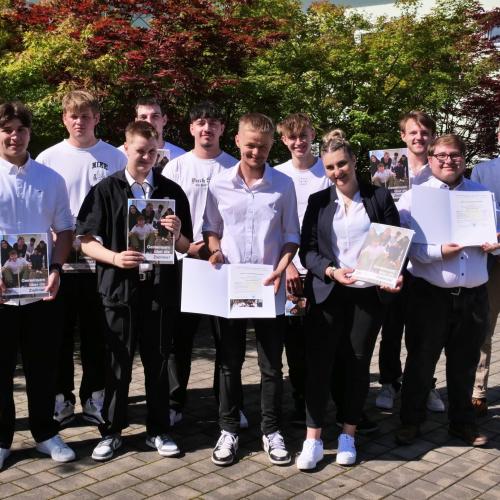 Klassenfoto Galafrühstück 07_24