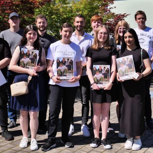 Klassenfoto Galafrühstück 07_24